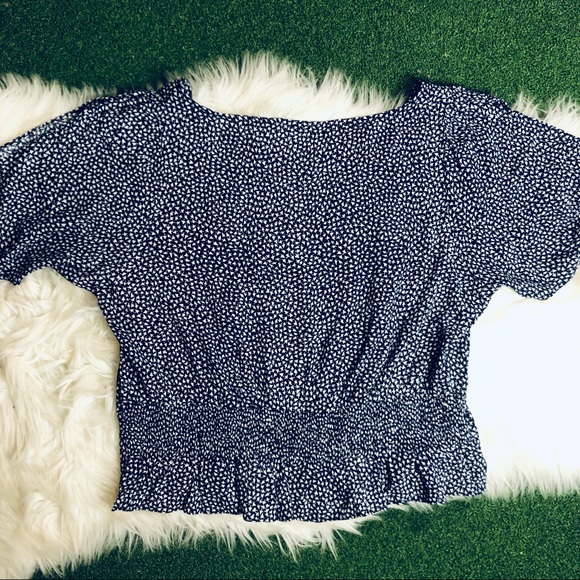 Maeve Anthropologie Navy Arrow Print Crop Top - Picture 7 of 7